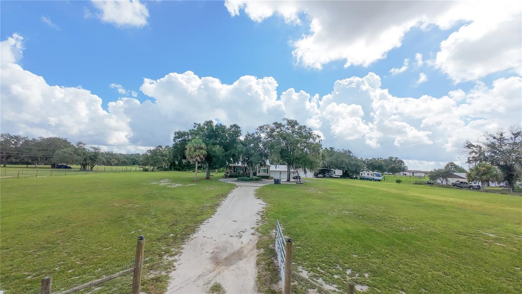 Photo of 2124 Fox Run Lane, Lake Wales, FL 33898 (MLS # L4964975)