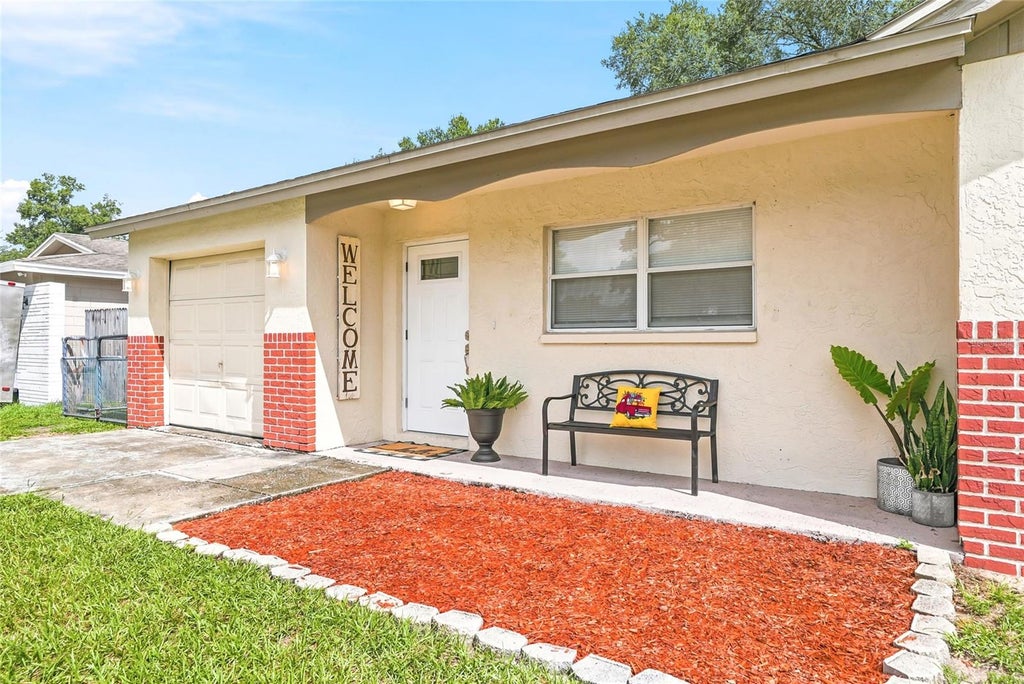 Photo of 2218 Whitney Place, Valrico, FL 33594 (MLS # TB8545096)
