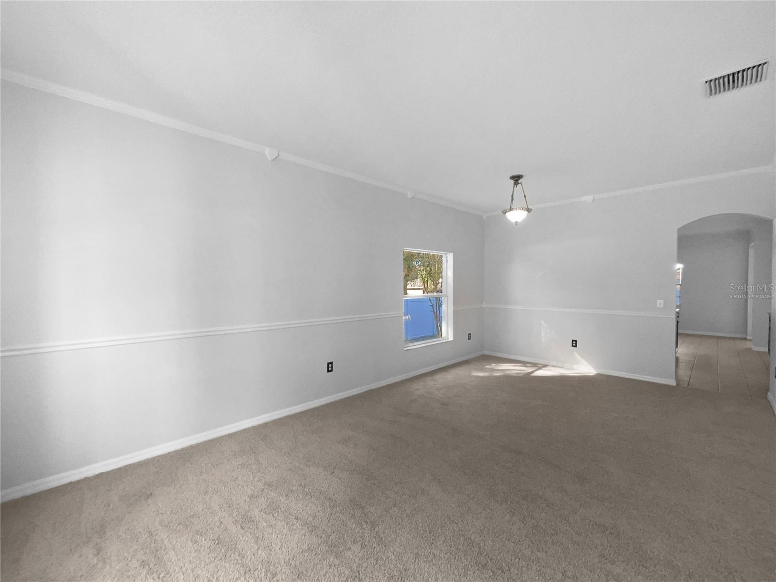 2613 QUEEN ALBERTA DRIVE