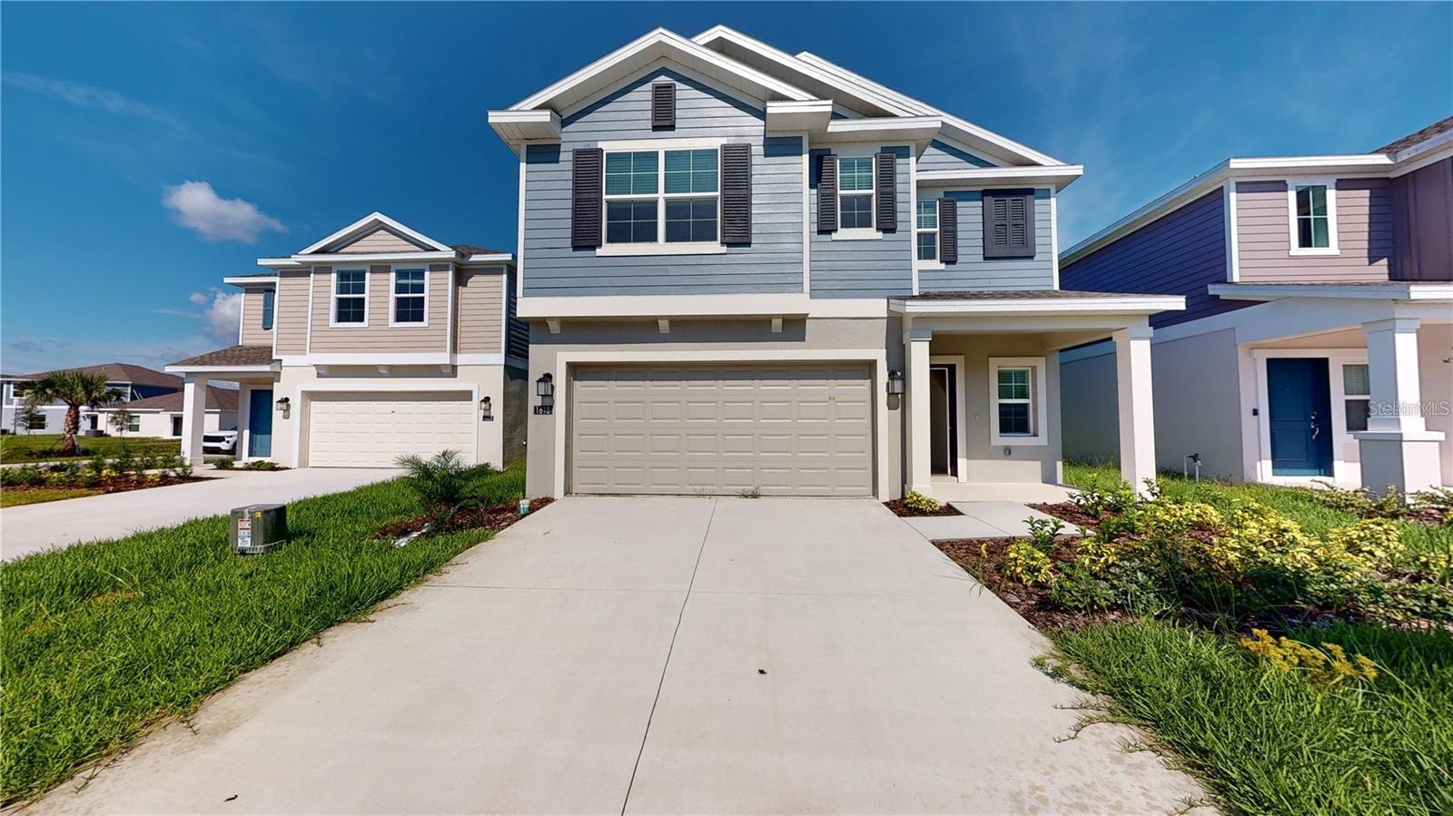 A beautiful, contemporary, and modern two-story residence with 6 bedrooms and 3 full bathrooms.
This residence was carefully designed to maximize every space with elegance and functionality.
Upon entering, you're greeted by a spacious layout on the first floor, where the living room, dining room, and kitchen blend harmoniously, creating a perfect space for socializing and entertaining. Also on this level, there's a strategically positioned bedroom next to a full bathroom, ideal for guests or residents who prefer practicality.
On the second floor, you'll find the Master Suite—a true retreat with a private bathroom and a spacious walk-in closet. The master suite also boasts four additional bedrooms and a versatile loft that can be used as an office, game room, or home theater.
The kitchen is equipped with state-of-the-art stainless steel appliances, high-quality wood cabinets, and a central island with a counter, combining sophistication and practicality.
The property's unique features include a swimming pool, cabana, and playground, perfect for leisure and family gatherings.
Private location, close to shops, restaurants, golf courses, parks, schools, and easy access to major highways and the region's famous theme parks.
Don't miss this unique opportunity to live in comfort, style, and quality of life!