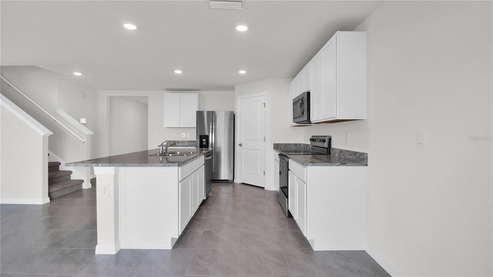 SERENO PH 8A - Residential Lease