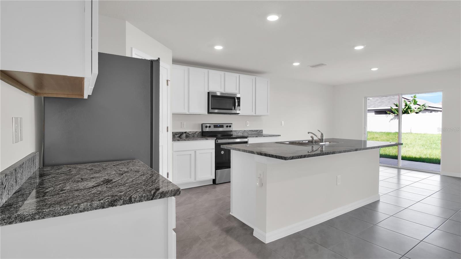 SERENO PH 8A - Residential Lease