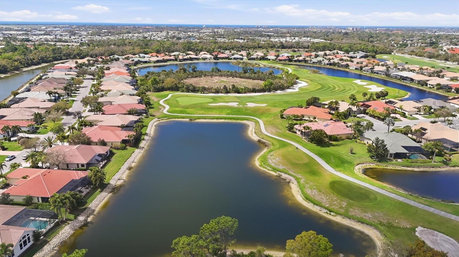 PELICAN POINTE GOLF & CNTRY CL - Residential