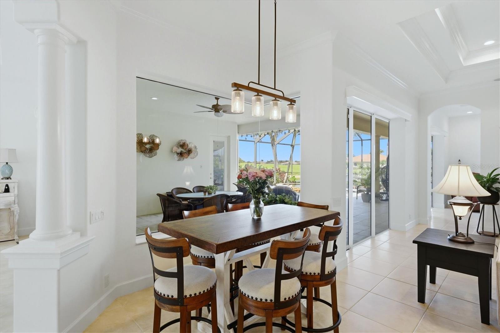 PELICAN POINTE GOLF & CNTRY CL - Residential