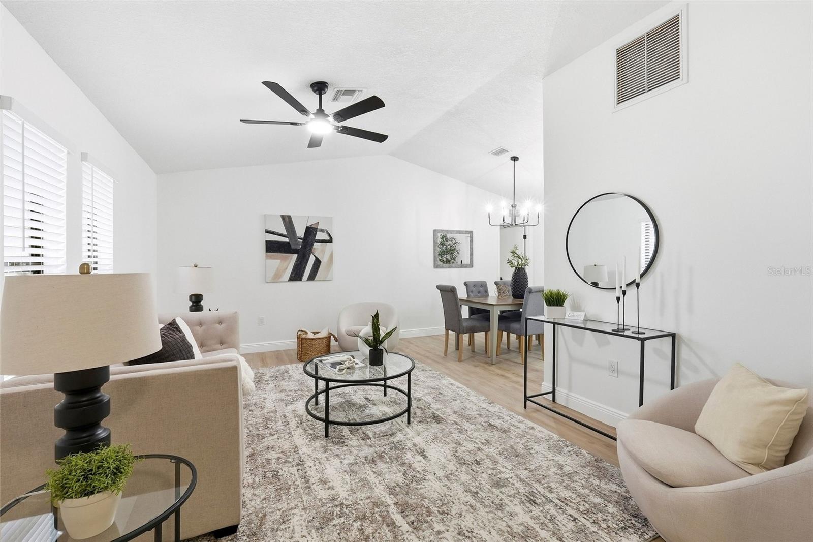 185 FOXCROFT DRIVE W