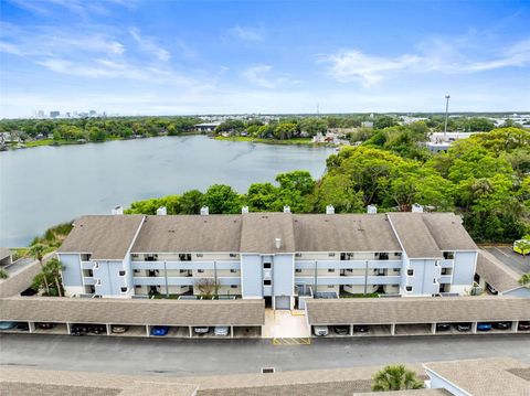 Photo of 4101 Fairview Vista Point #131, Orlando, FL 32804 (MLS # O6395076)