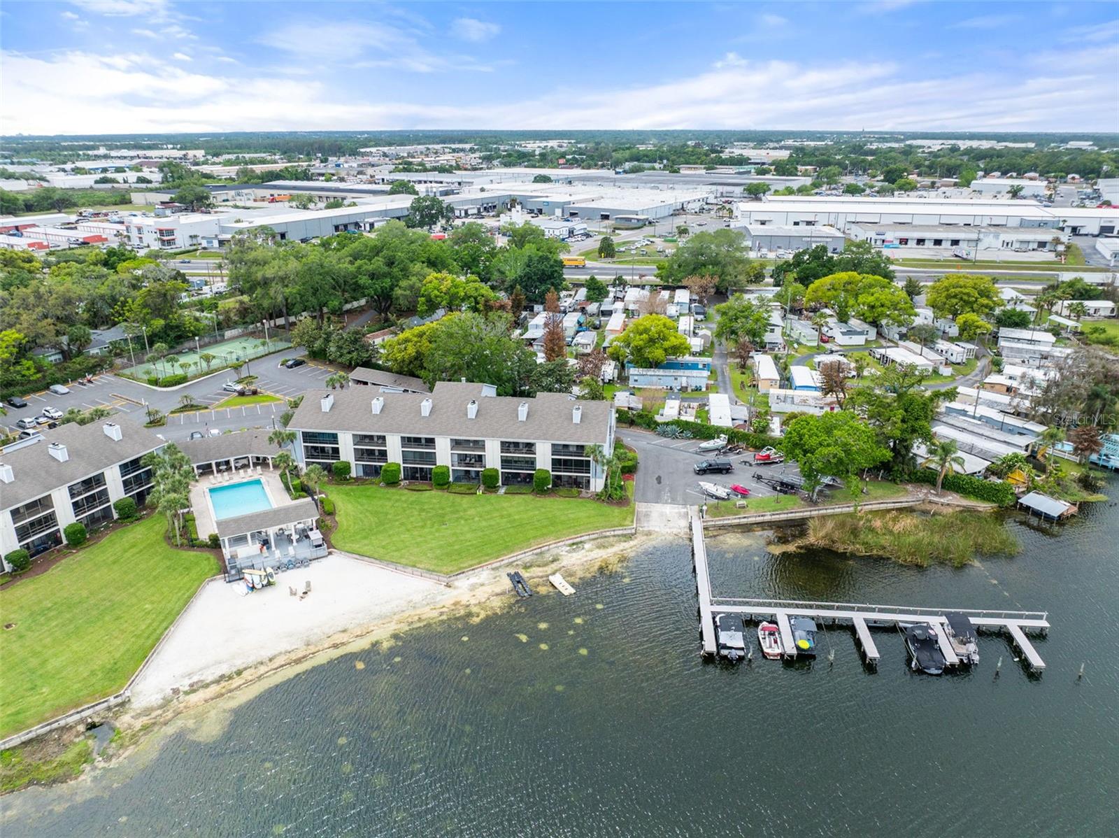 FAIRVIEW VISTA CONDO PH 03 - Residential