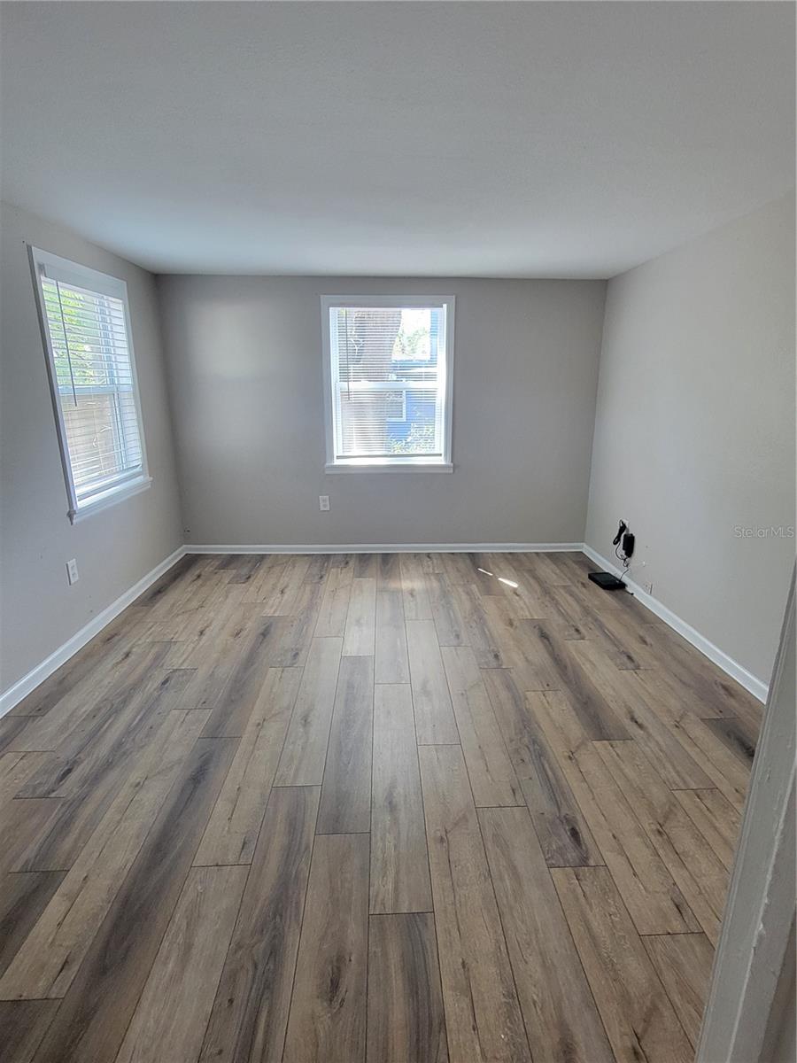 BELLEVIEW COURT - Residential