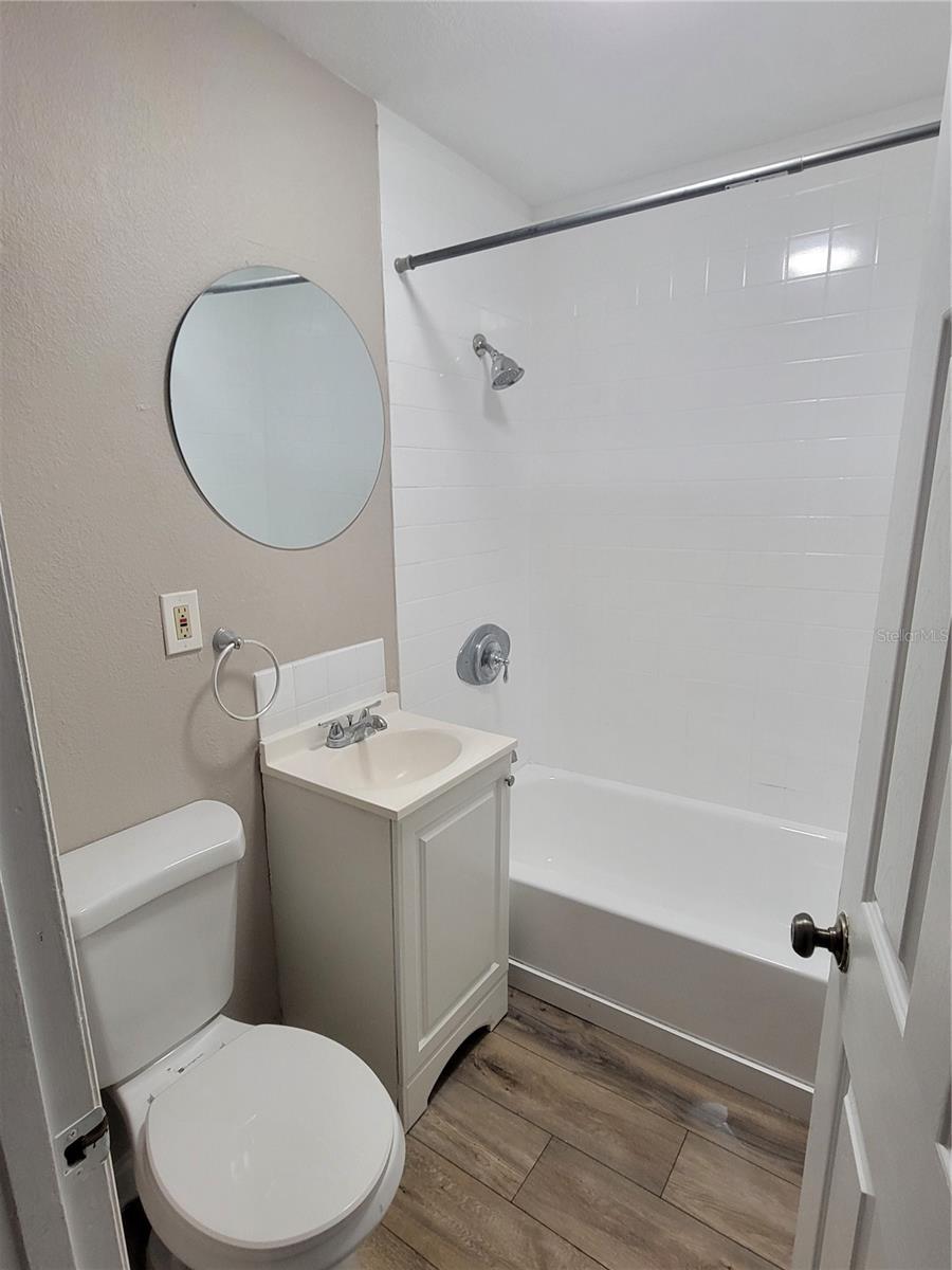 BELLEVIEW COURT - Residential