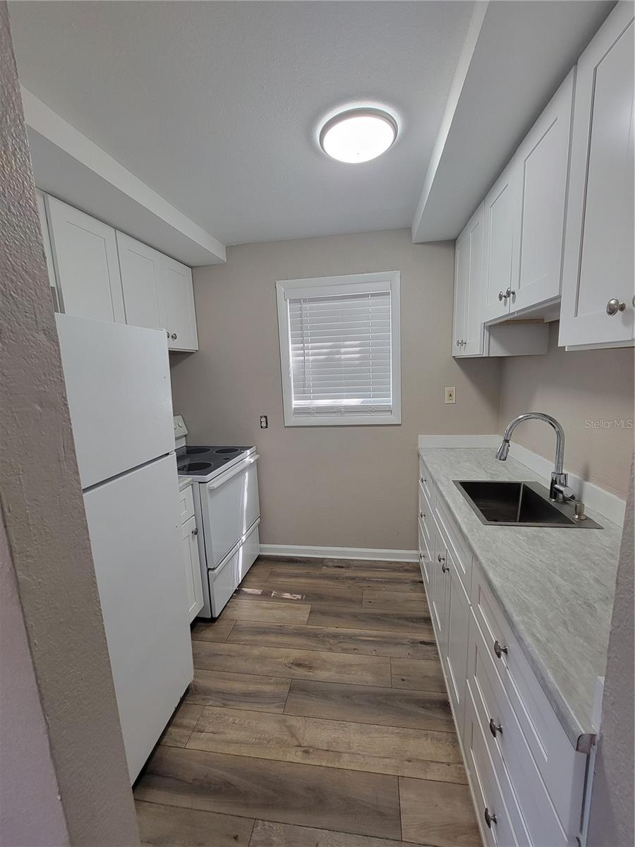 BELLEVIEW COURT - Residential