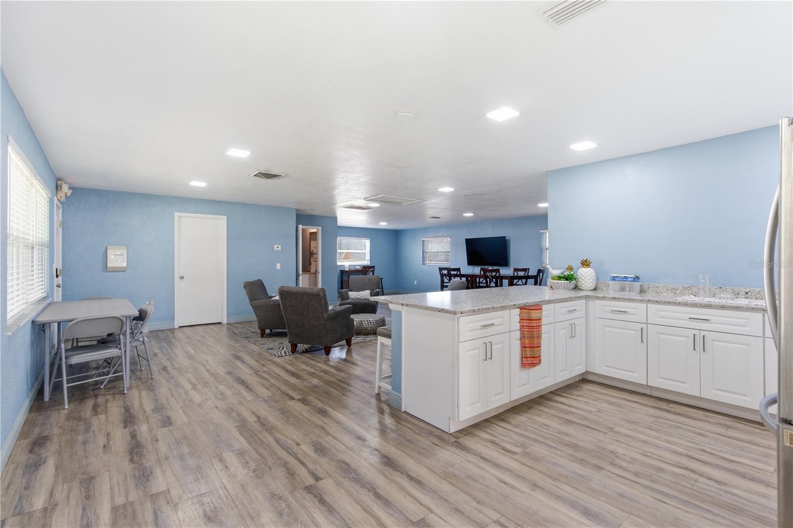 FRENCH QUARTER NORTH CONDO THE - Residential