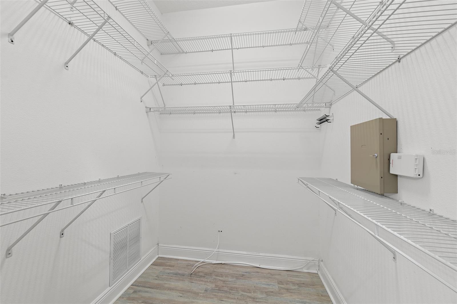 PERLAS DEL MAR CONDO UNIT 14 - Residential