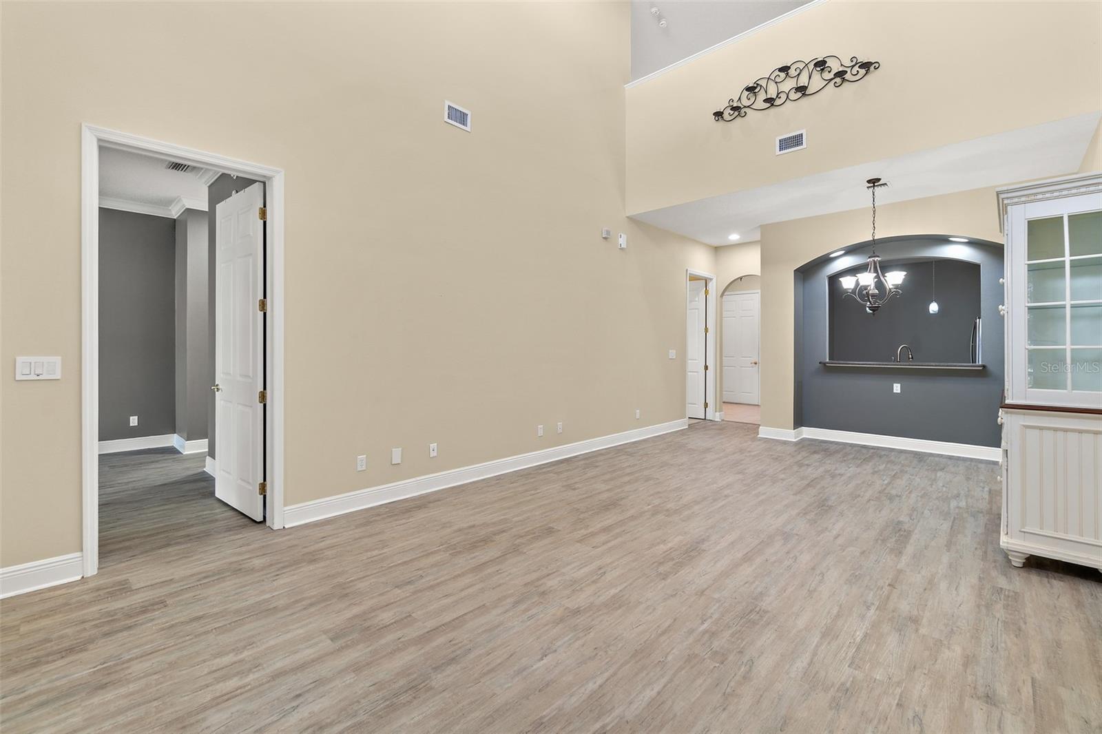 PERLAS DEL MAR CONDO UNIT 14 - Residential