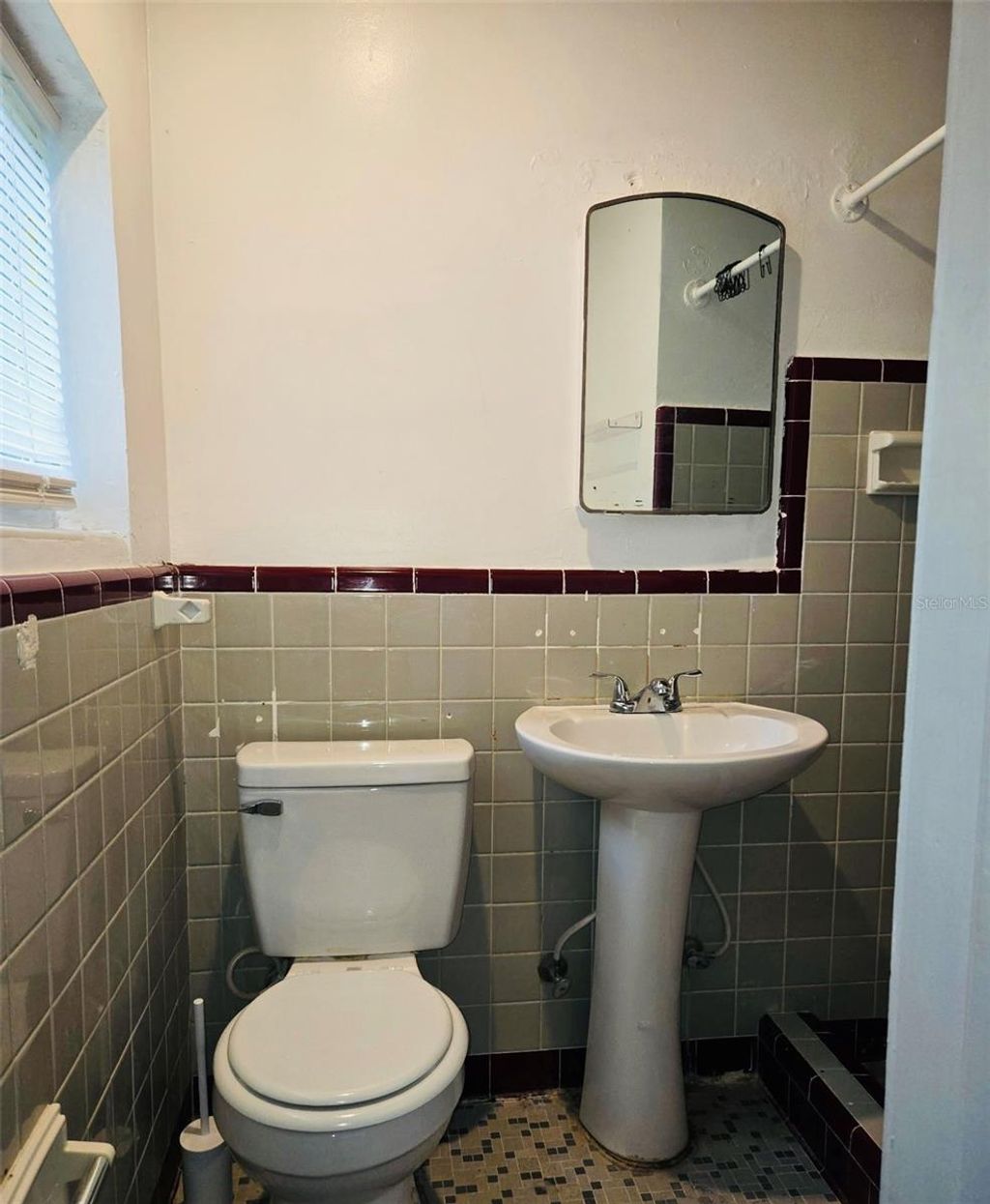 Photo of 8010 SE Us Highway 301 #2A, Hawthorne, FL 32640 (MLS # O6376565)