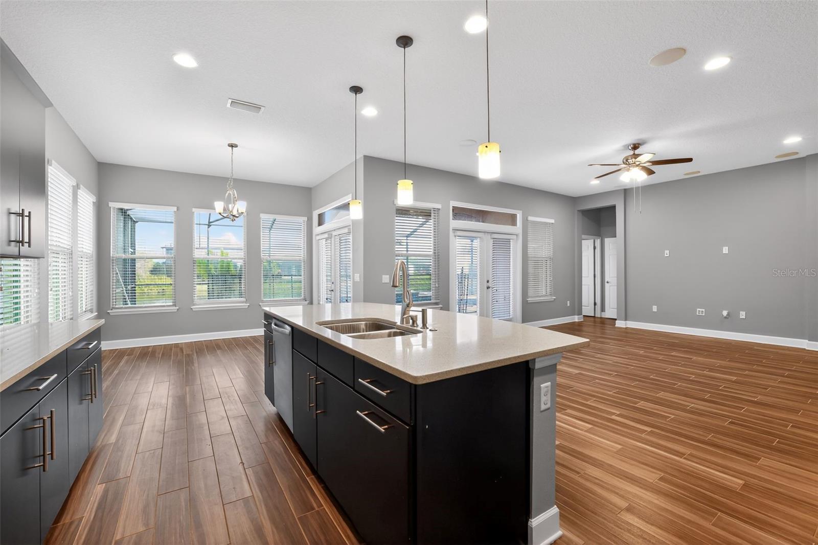 RAVEN CREST - Residential