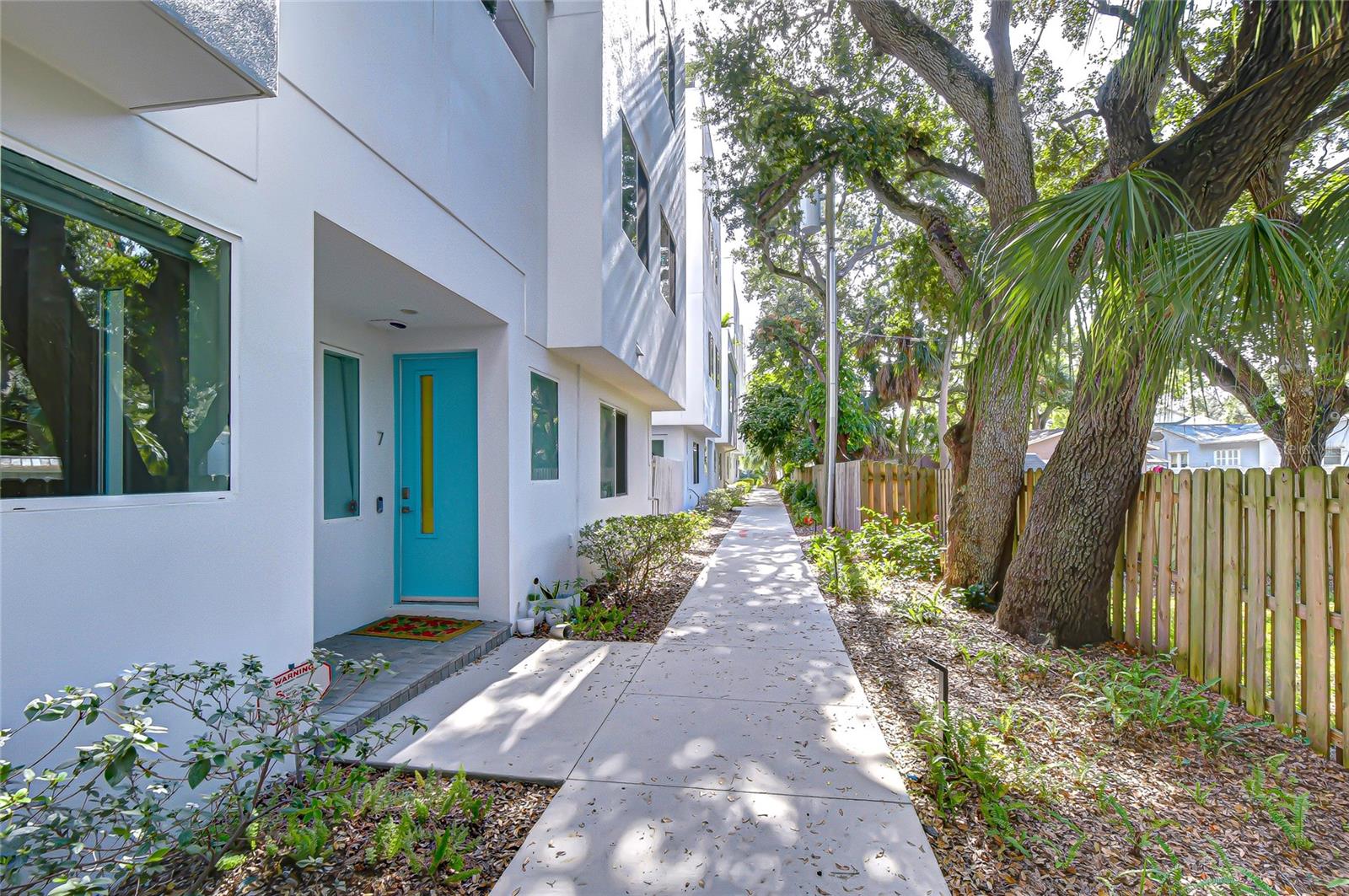 SOUTH MACDILL TWNHMS - Residential