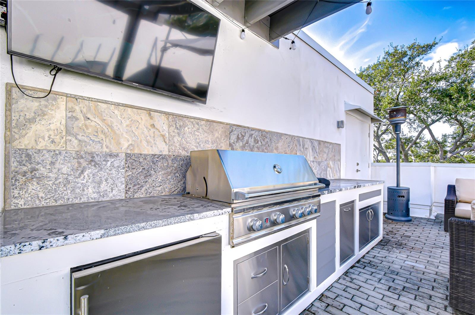 SOUTH MACDILL TWNHMS - Residential