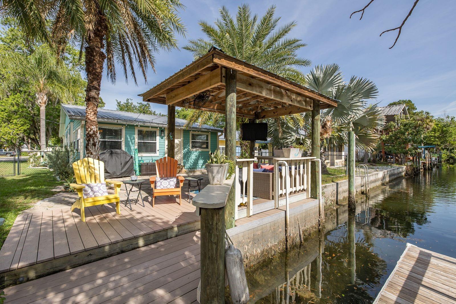 WEEKI WACHEE GARDENS - Residential