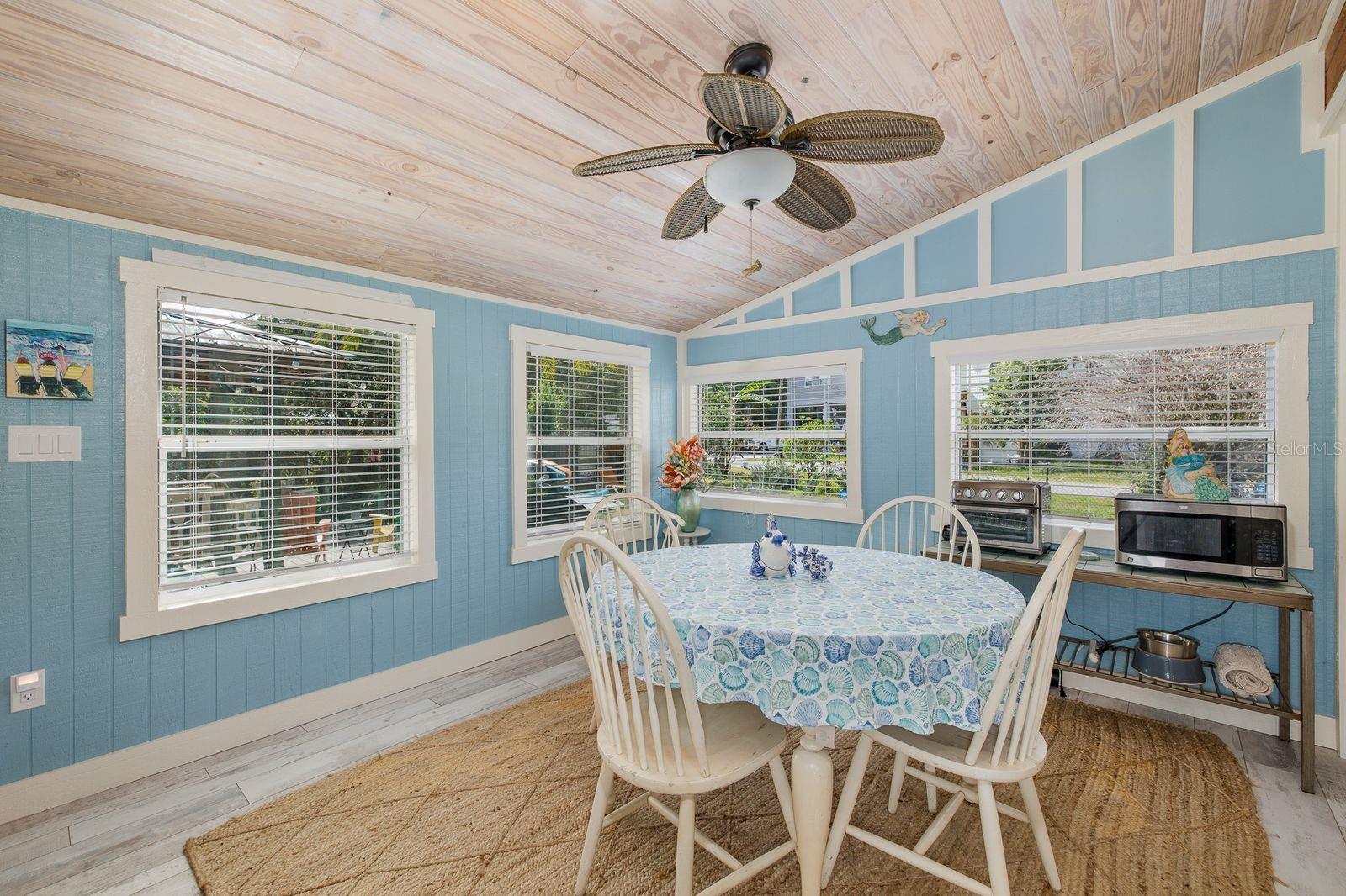 WEEKI WACHEE GARDENS - Residential