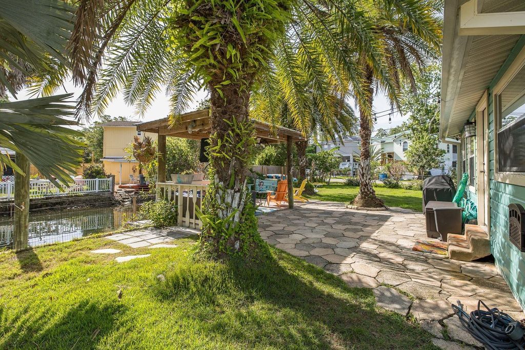 Photo of 5473 Darlene Street, Weeki Wachee, FL 34607 (MLS # W7885572)