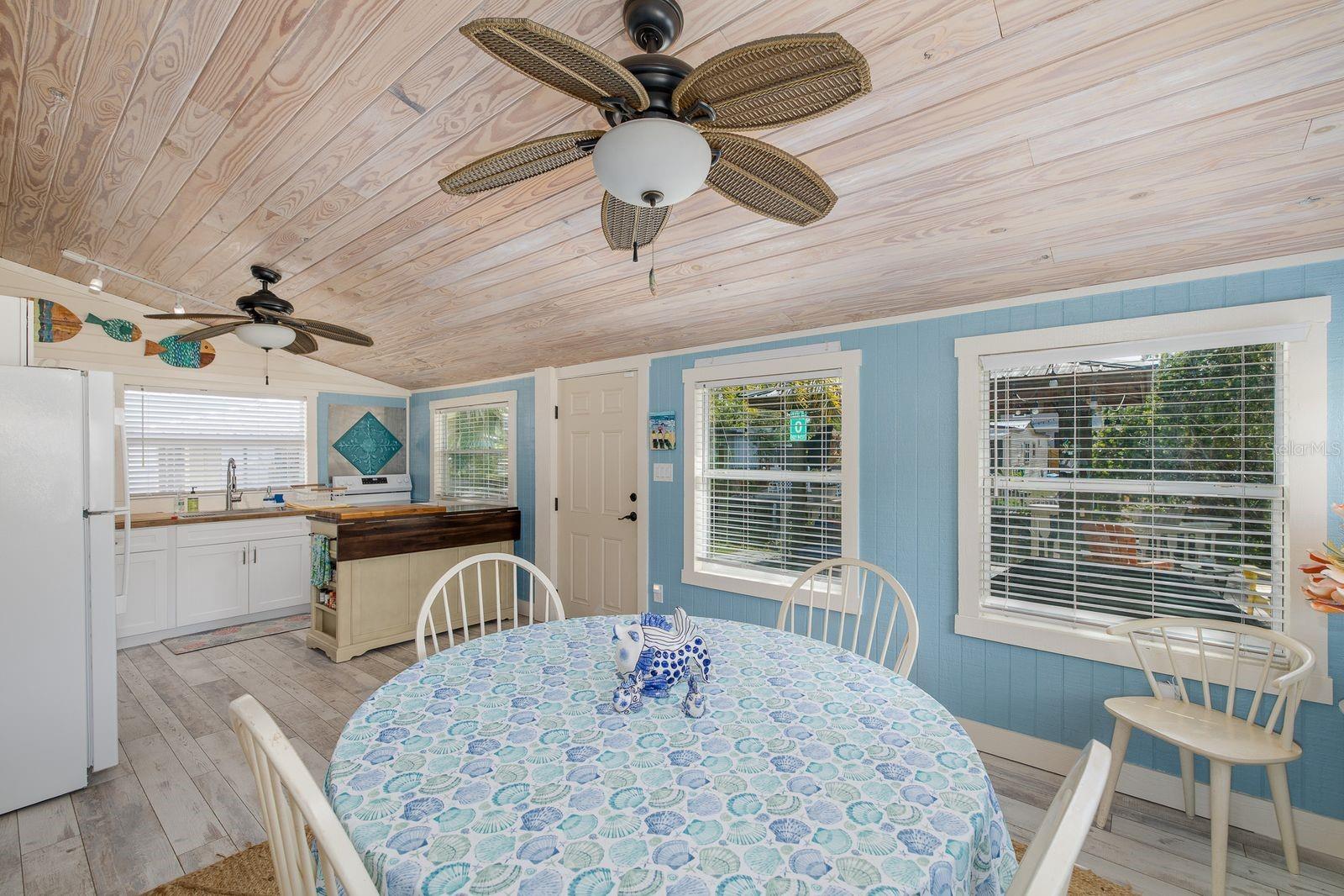 WEEKI WACHEE GARDENS - Residential