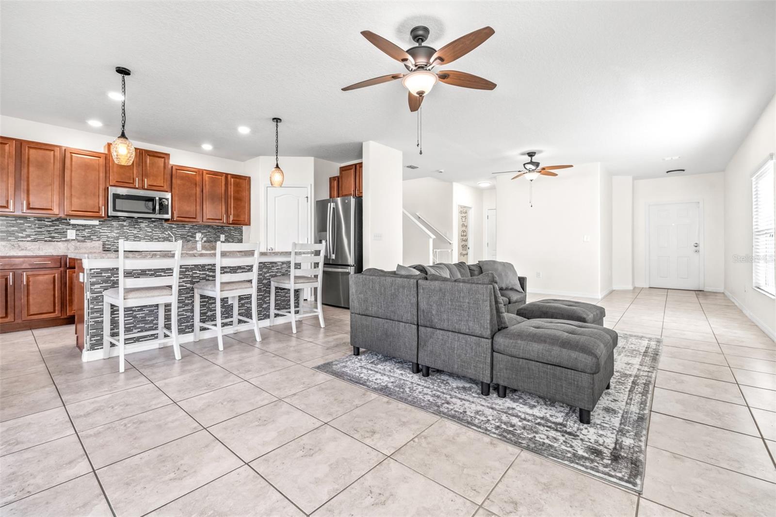 SUNSHINE VILLAGE PH 1A-1/1 - Residential