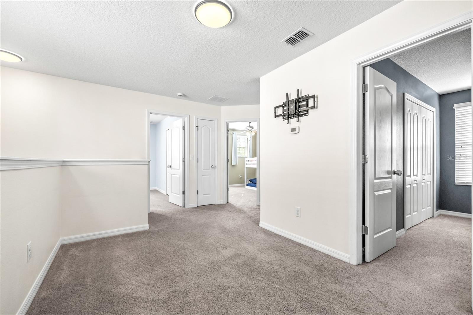 SUNSHINE VILLAGE PH 1A-1/1 - Residential