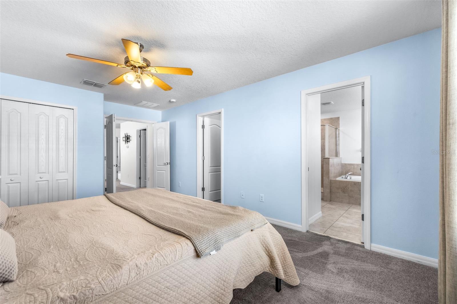 SUNSHINE VILLAGE PH 1A-1/1 - Residential