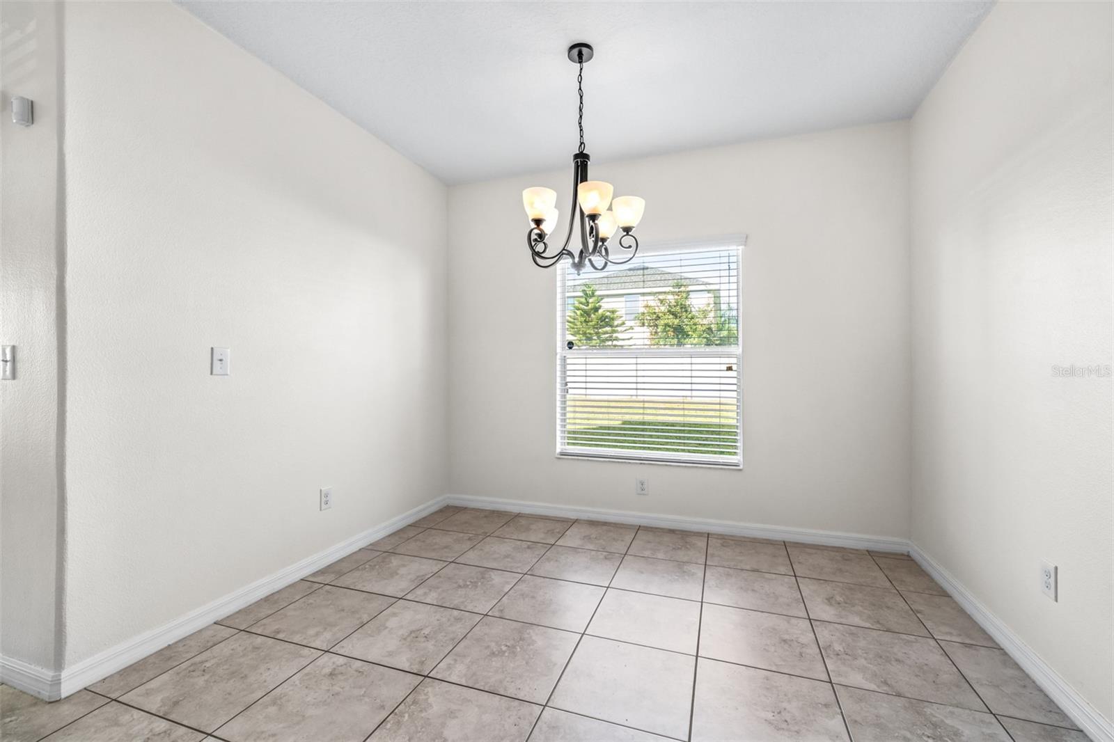 SUNSHINE VILLAGE PH 1A-1/1 - Residential