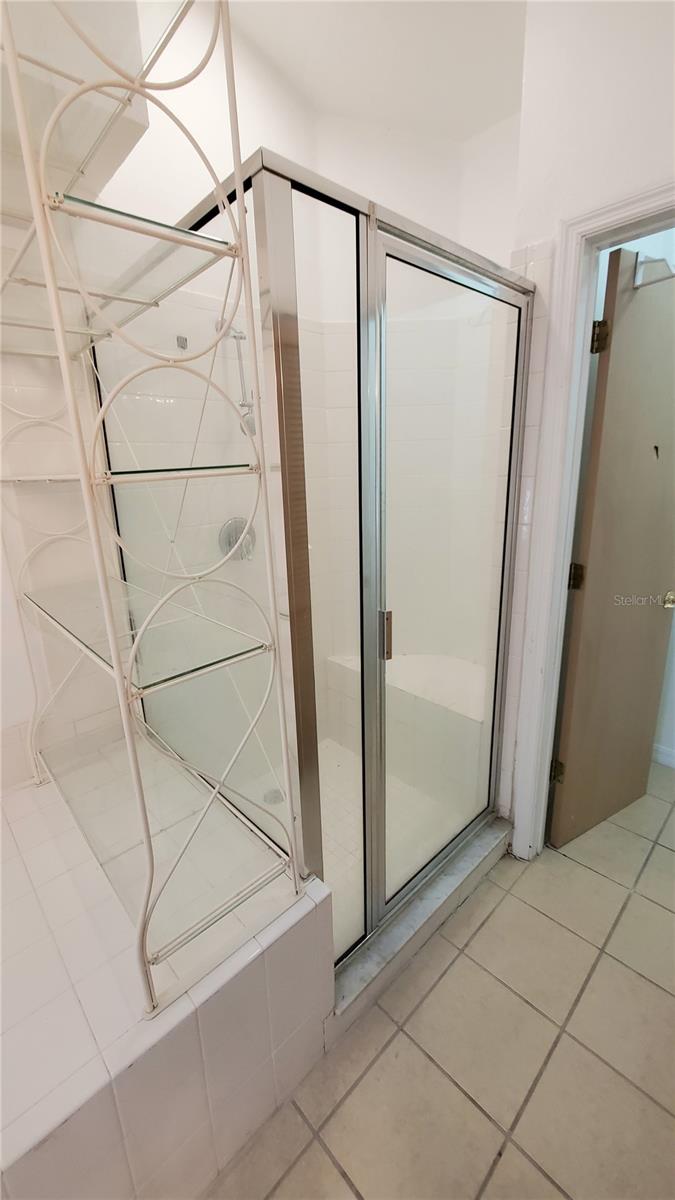 ISLAND CLUB WEST PH 01 - Residential