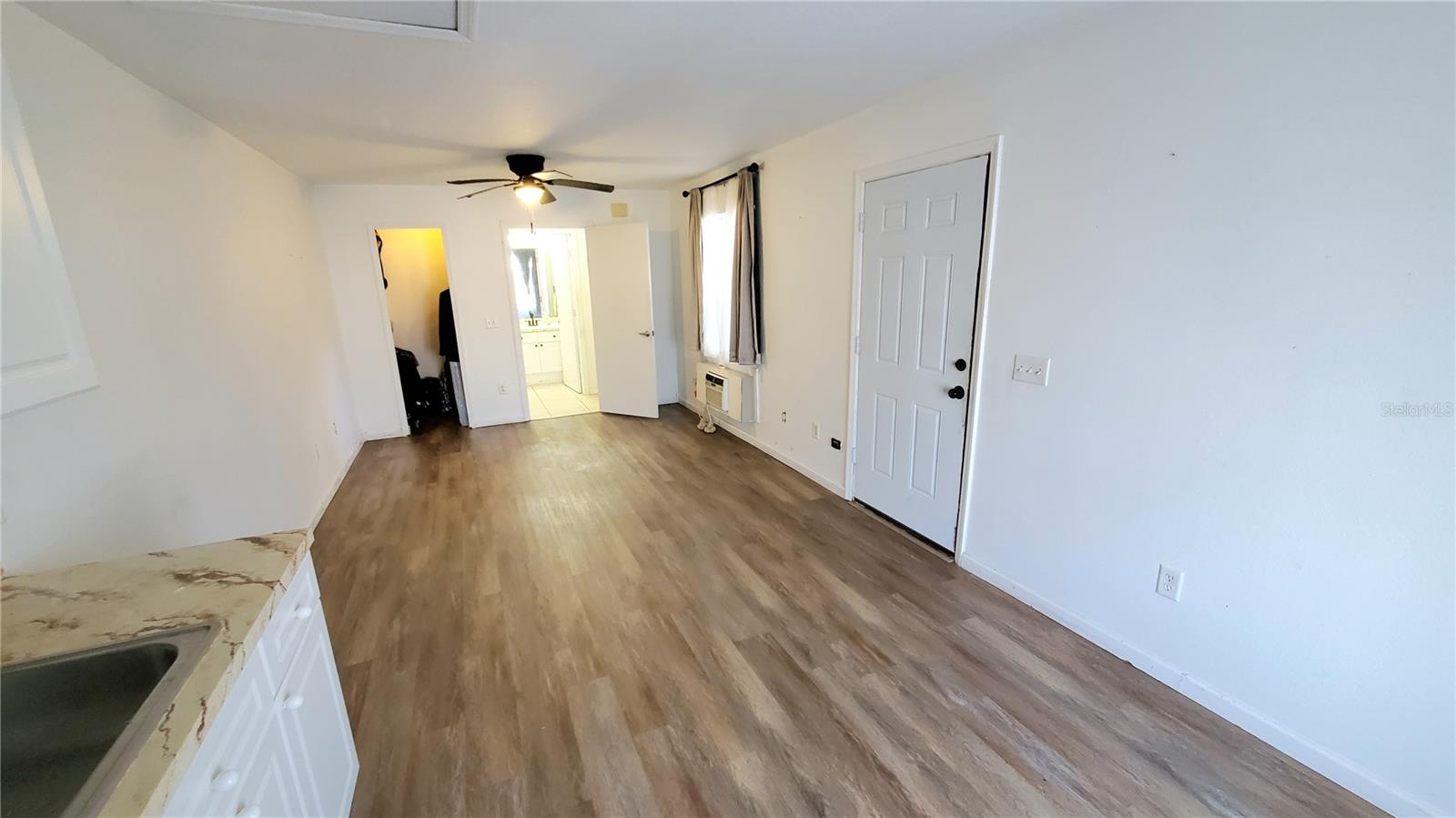 ISLAND CLUB WEST PH 01 - Residential