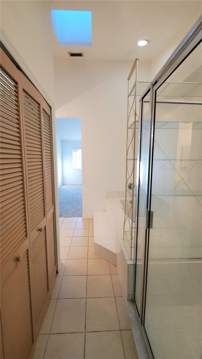 ISLAND CLUB WEST PH 01 - Residential