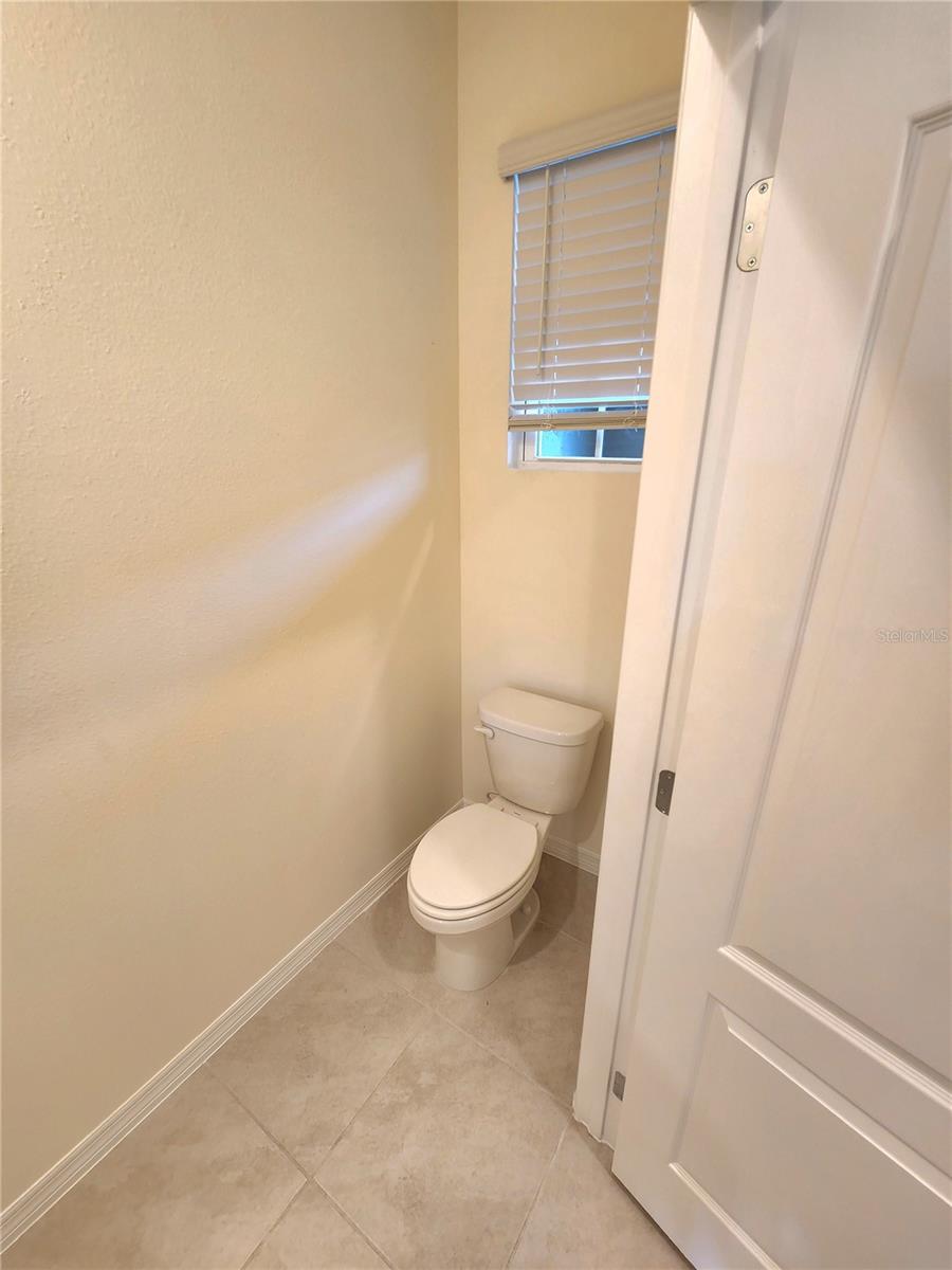 ATRIA/RIDGEWOOD LAKES - Residential