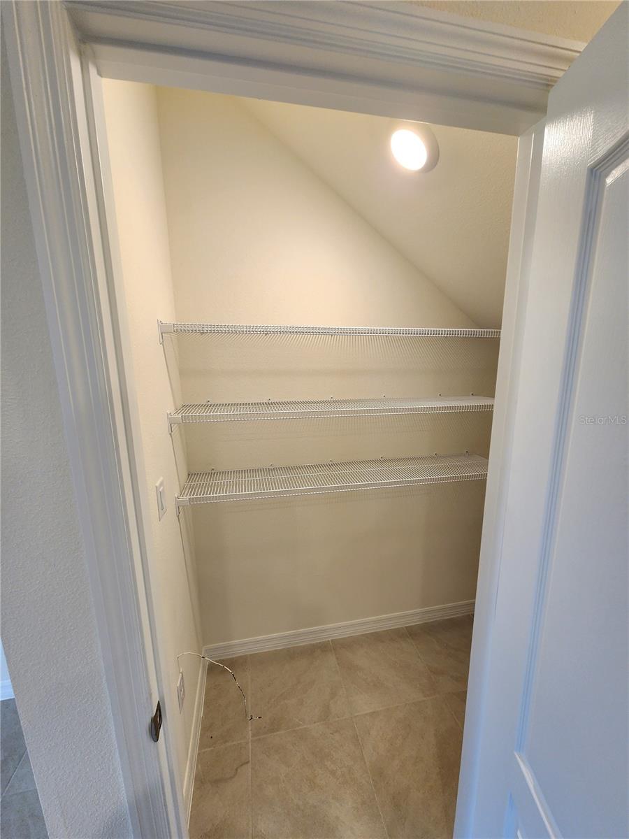 ATRIA/RIDGEWOOD LAKES - Residential