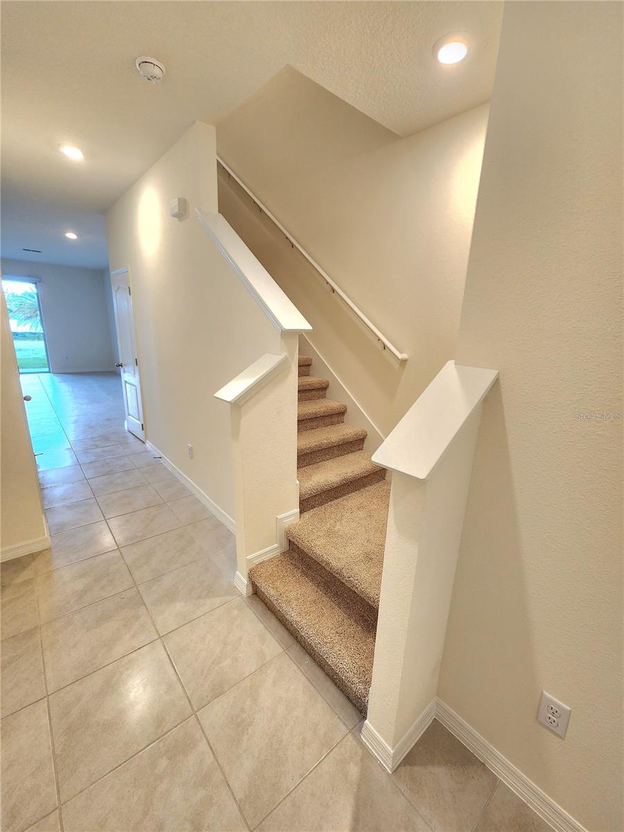 ATRIA/RIDGEWOOD LAKES - Residential