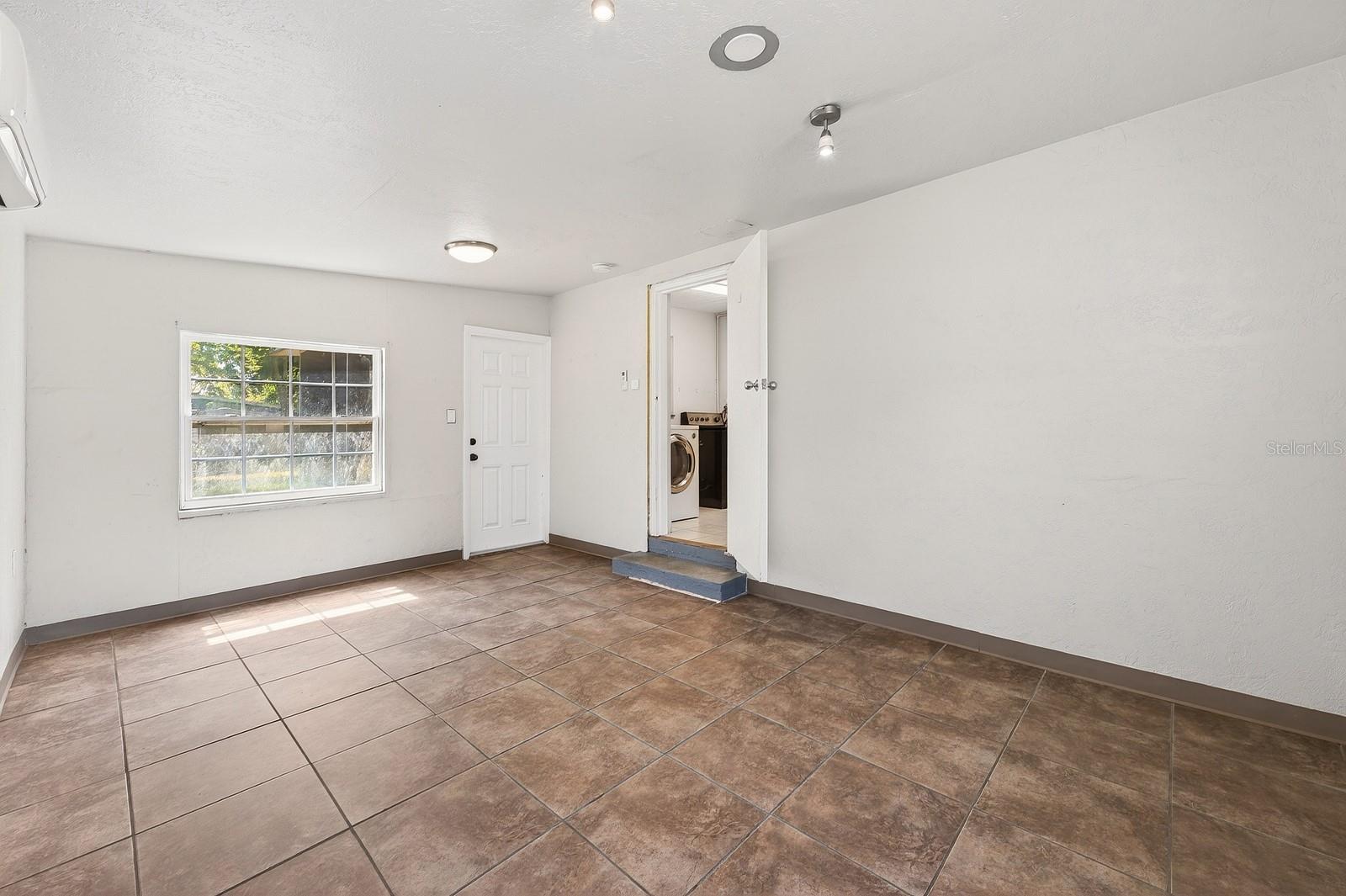 RIVERSIDE PARK ESTATES - Residential