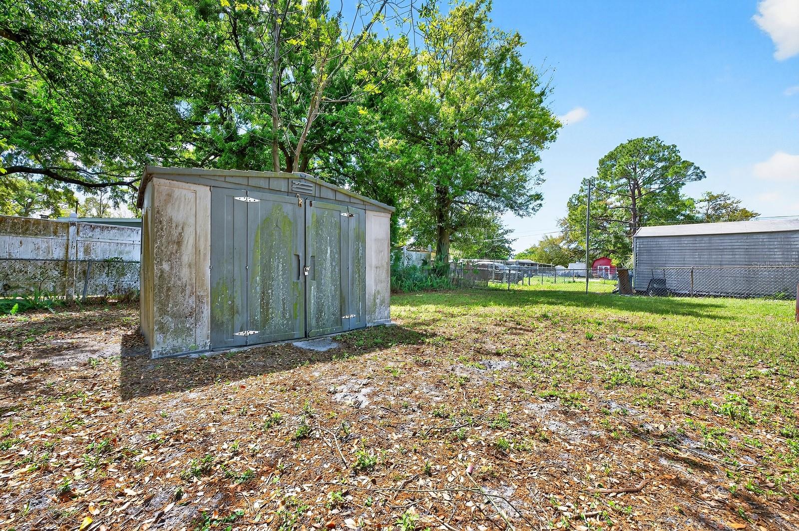 RIVERSIDE PARK ESTATES - Residential