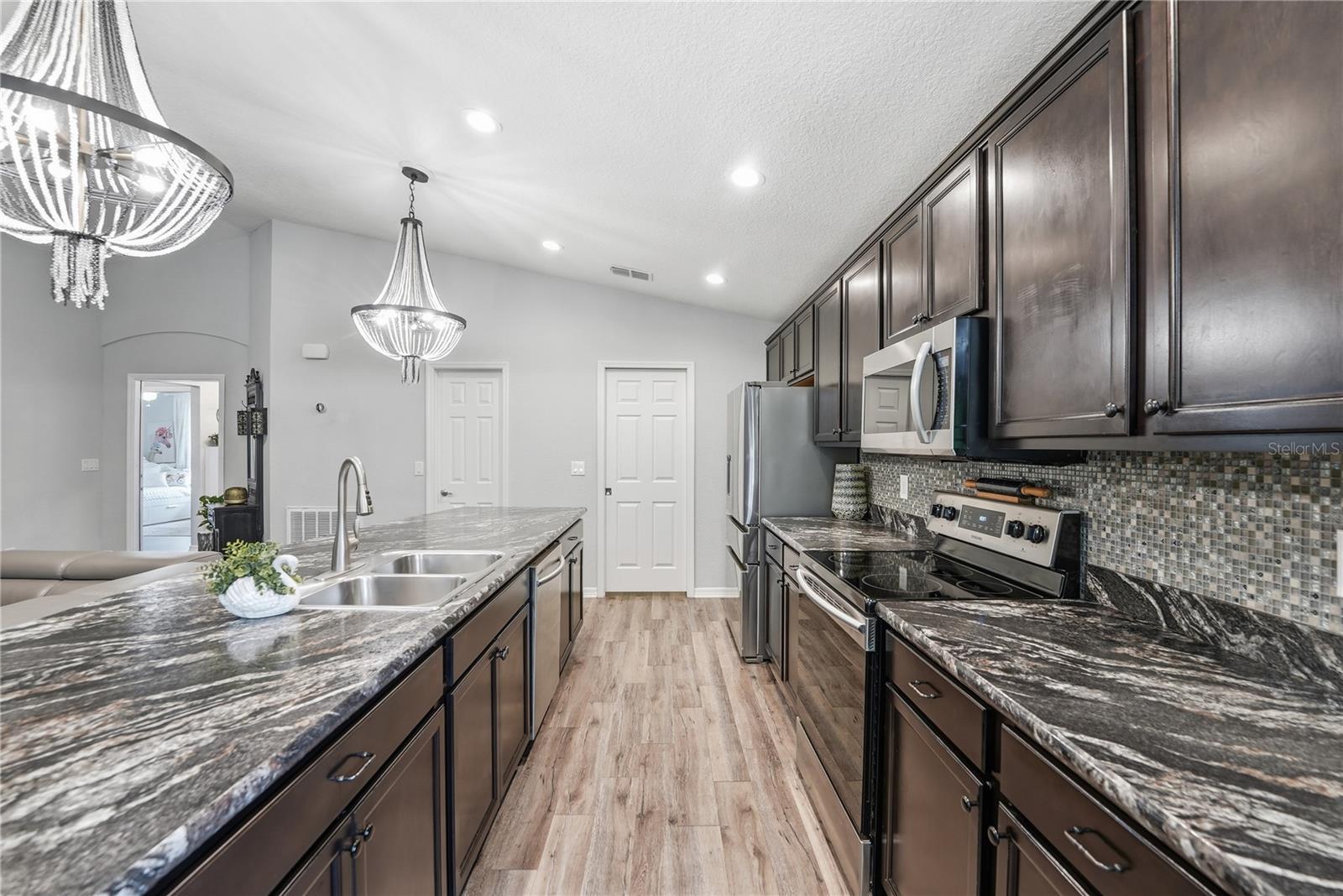 CANOPY RESERVE - Residential