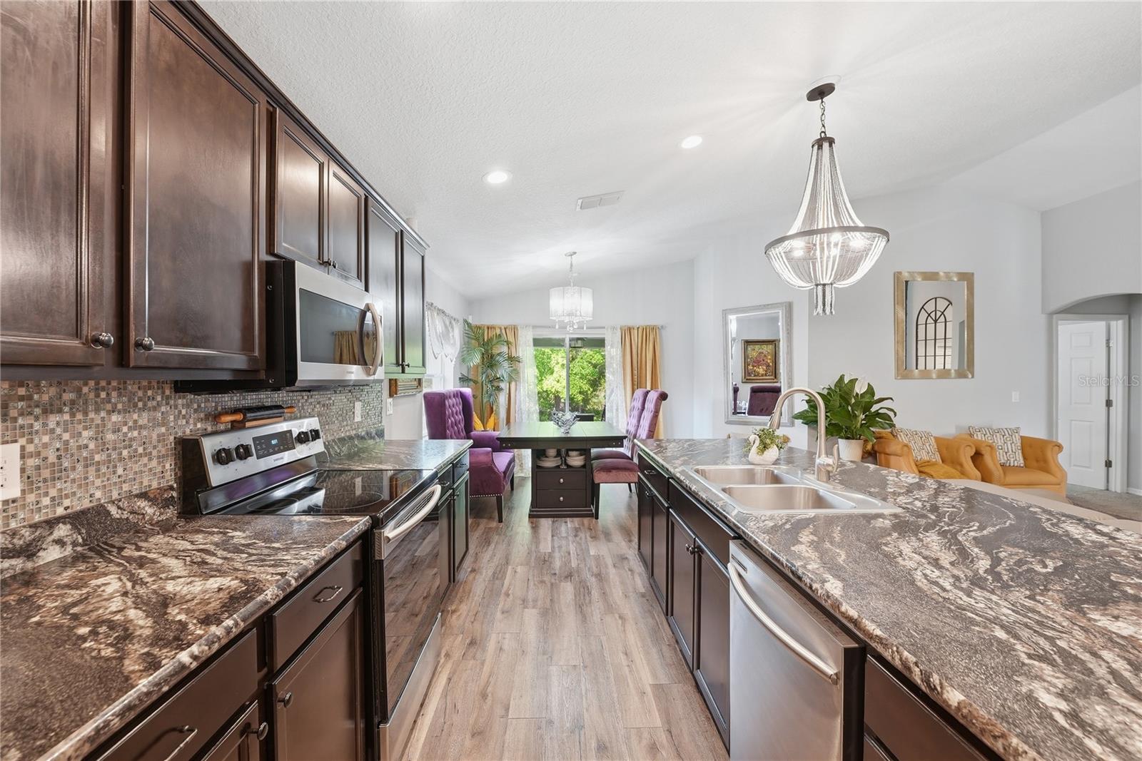 CANOPY RESERVE - Residential