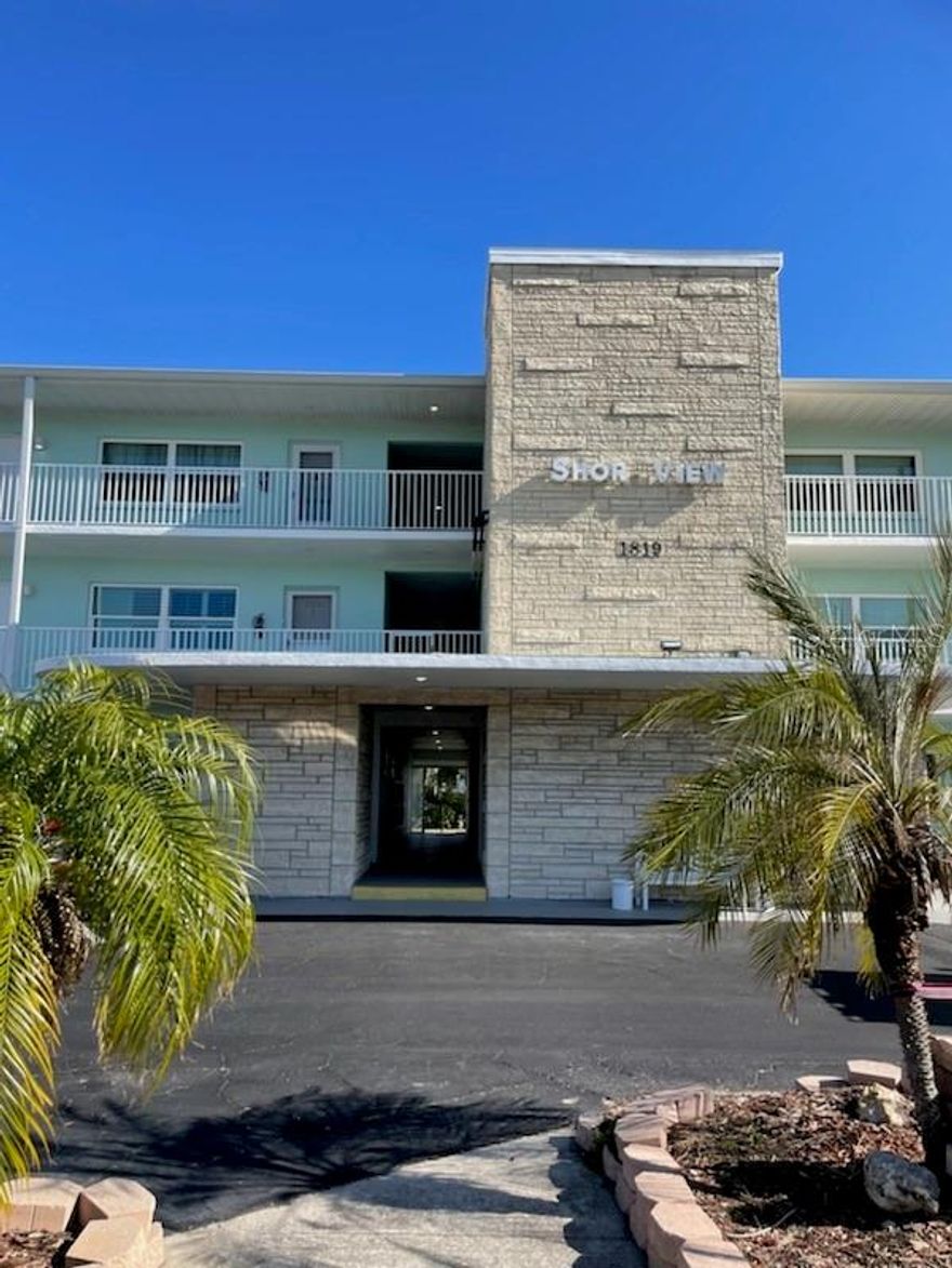 NEW PRICE!!! SUPER WATER VIEW FROM FLORIDA ROOM. GOOD SIZE OPEN FLOOR PLAN. LARGE BATHROOM WITH WALK IN SHOWER
FURNITURE IS OPTIONAL. COMMUNITY POOL, SHUFFLEBOARD AND FITNESS CENTER AND MUCH MORE. MINUTES FROM ST PETE BEACH 
STORAGE CLOSET IN FLORIDA ROOM. NEWER WINDOWS.