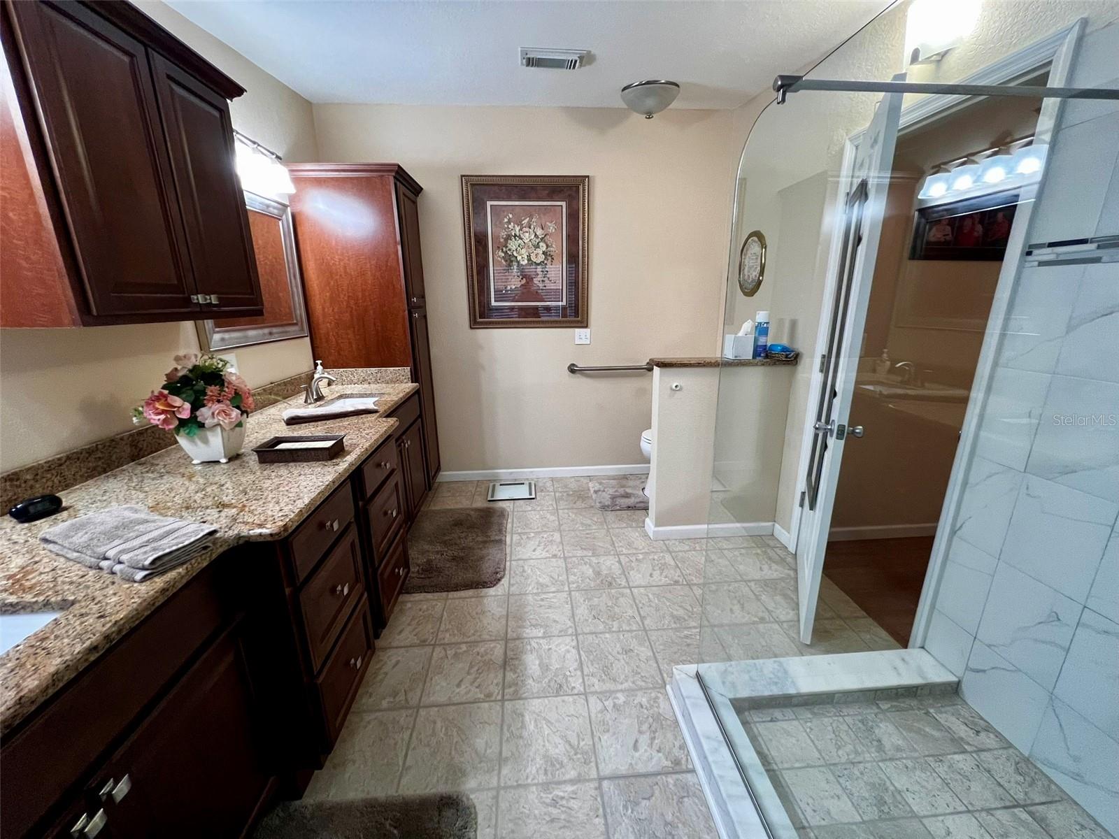 LAKEWOOD VILLAGE - Residential