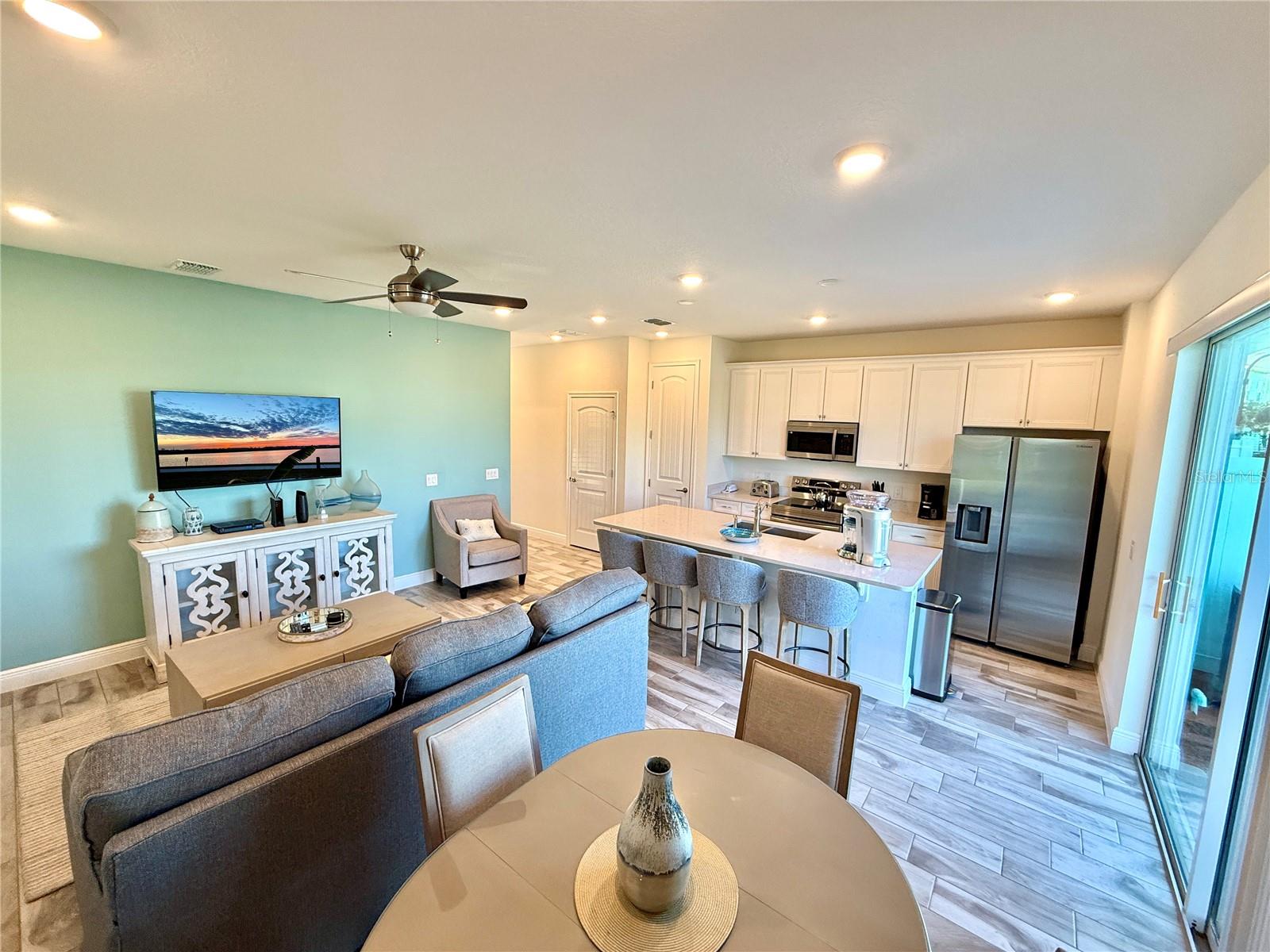 ROLLING OAKS PH 7 - Residential Lease