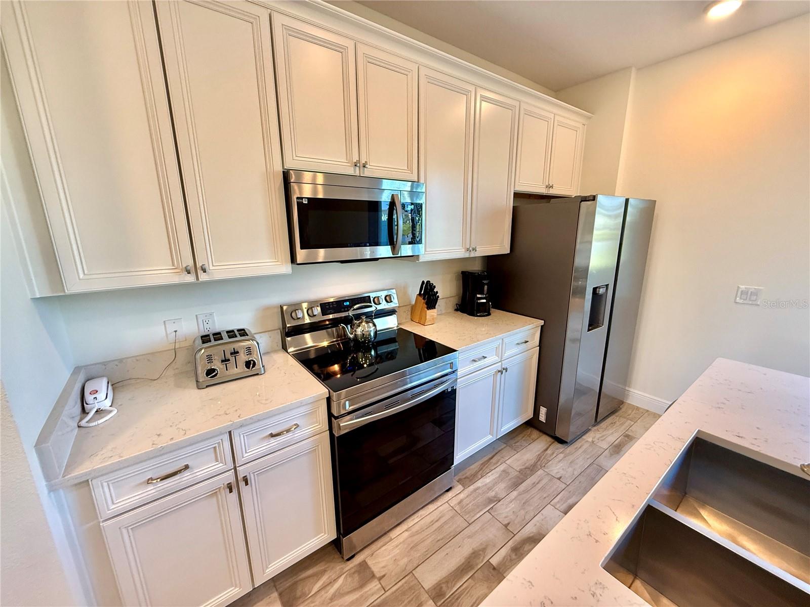 ROLLING OAKS PH 7 - Residential Lease