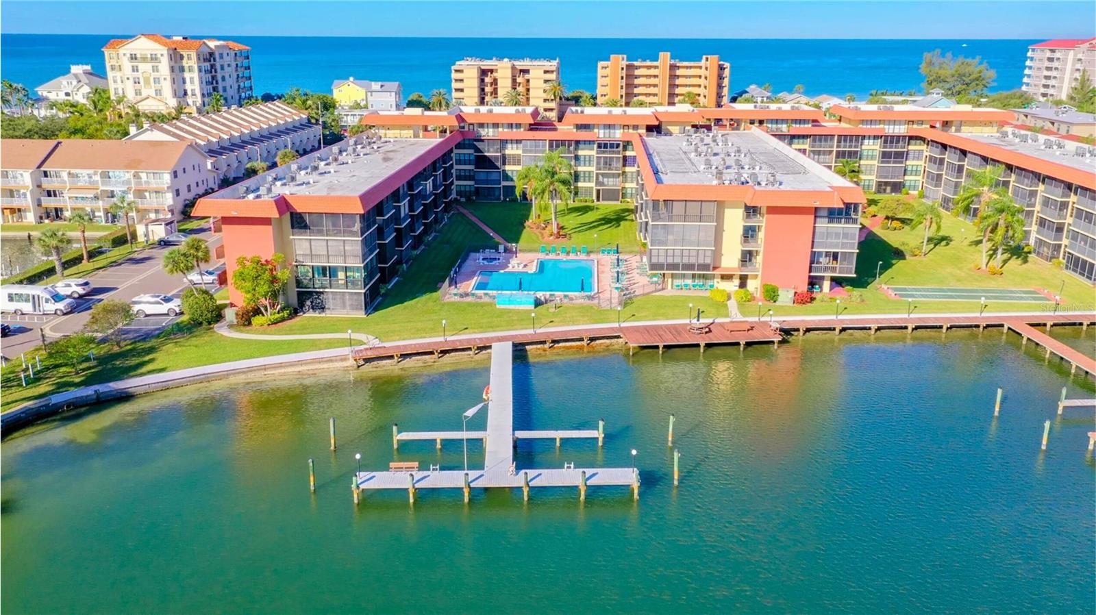 BAY MARINER THE CONDO - Residential