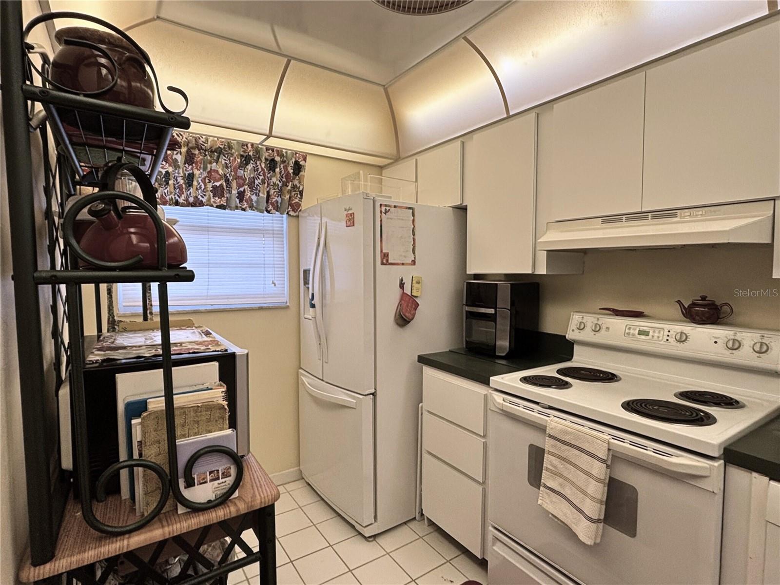 BAY MARINER THE CONDO - Residential