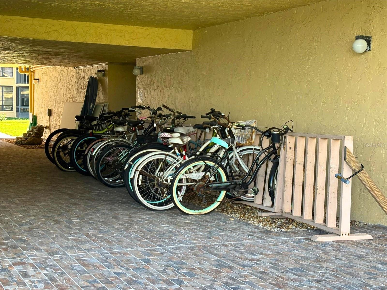 BAY MARINER THE CONDO - Residential