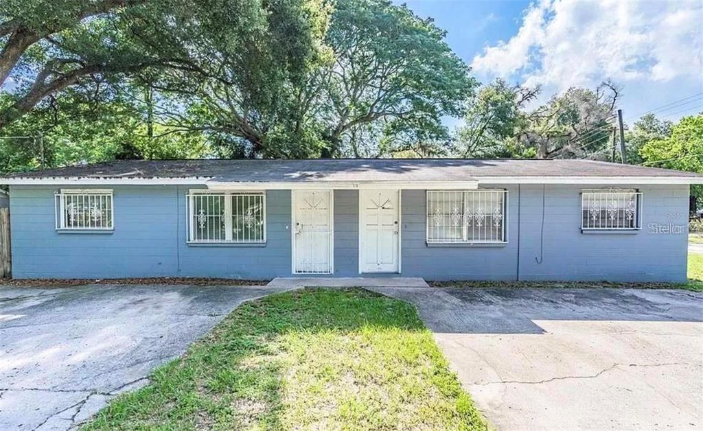 Photo of 1502 E Sewaha Street, Tampa, FL 33612 (MLS # TB8495157)