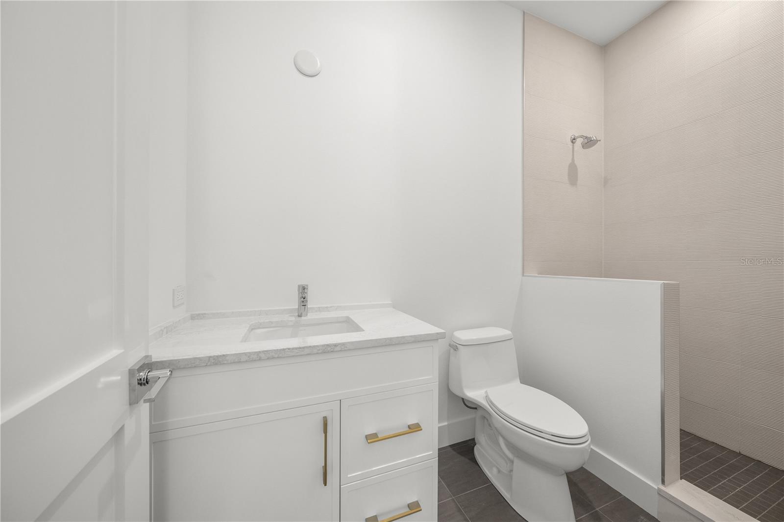 GRANADA - Residential