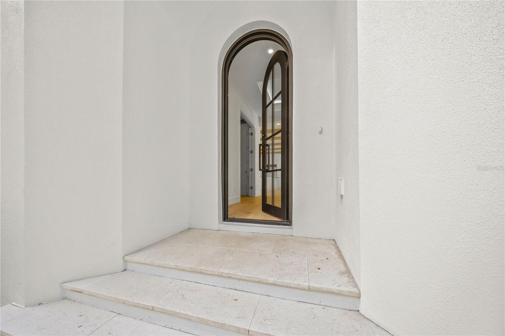 Photo of 1648 Bonita Lane, Sarasota, FL 34239 (MLS # A4664044)