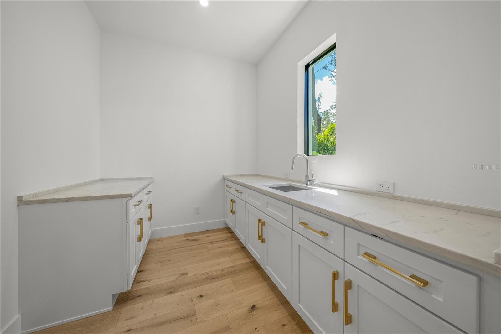 GRANADA - Residential